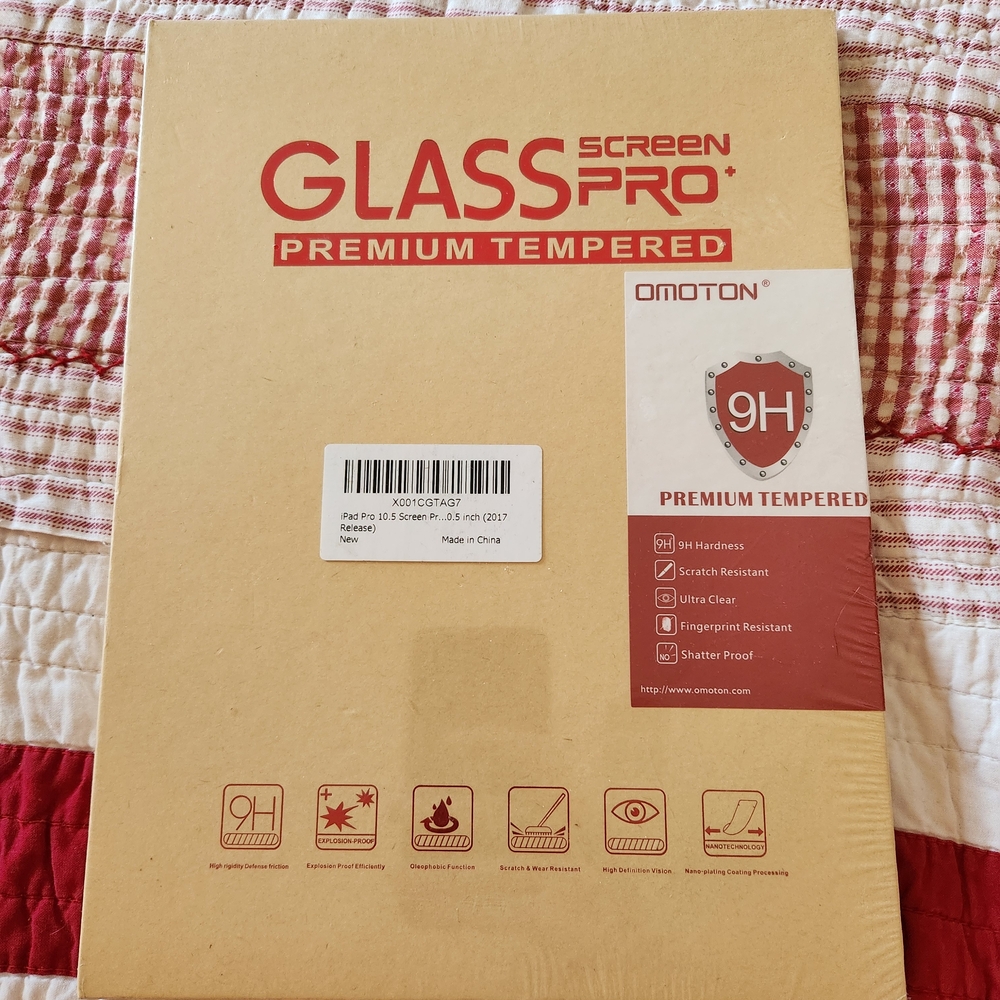 OMOTON Glass Screen Protector Ipad Pro 10.5 Screen NWT
